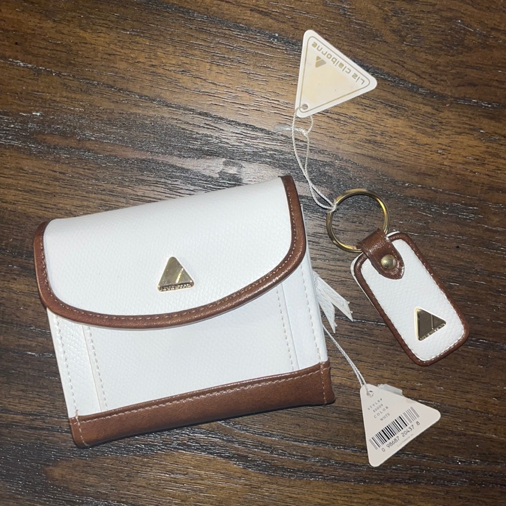 Liz Claiborne wallet and keychain